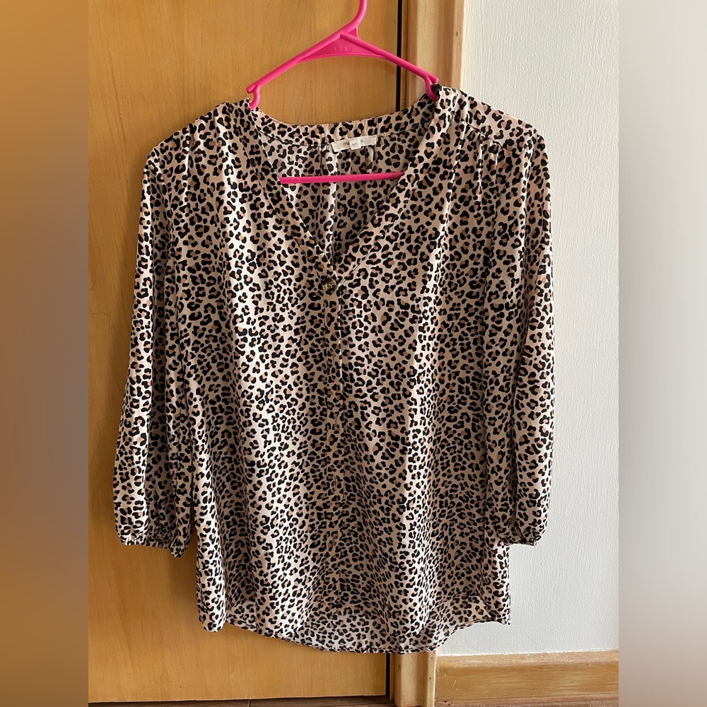 Maurices Button-Up Cheetah Top: Size XS